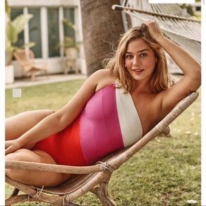 Summersalt The Sidestroke Lava Hibiscus & White Sand One Shoulder One Piece 8